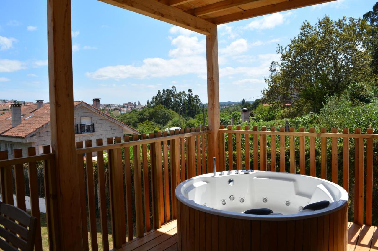 Cabanas Compostela - Cabana La Catedral Con Banera De Hidromasaje サンティアゴ・デ・コンポステーラ エクステリア 写真